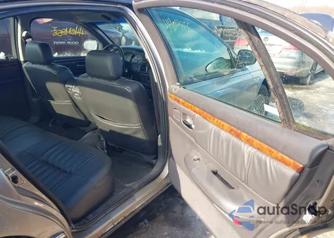 1994 Chrysler New Yorker Lh-Body z USA, uszkodzony, nr VIN 2C3HD46F8RH247564